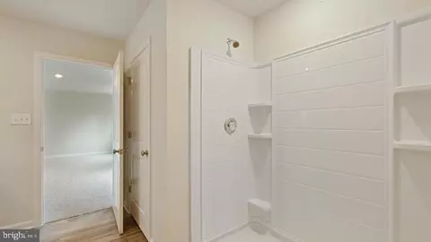Entry Way - 832 Hillside Ave, Edgewater, MD 21037 photo 15 of 21