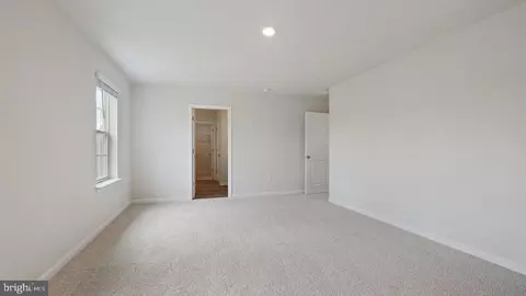 Entry Way - 832 Hillside Ave, Edgewater, MD 21037 photo 13 of 21