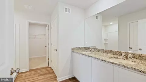 Entry Way - 832 Hillside Ave, Edgewater, MD 21037 photo 14 of 21