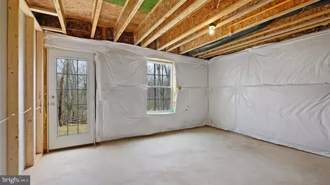 Entry Way - 832 Hillside Ave, Edgewater, MD 21037 photo 20 of 21