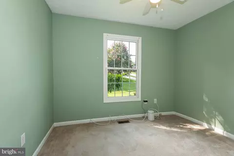 Bedroom - 7523 Harmans Rd, Harmans, MD 21077 photo 3 of 6