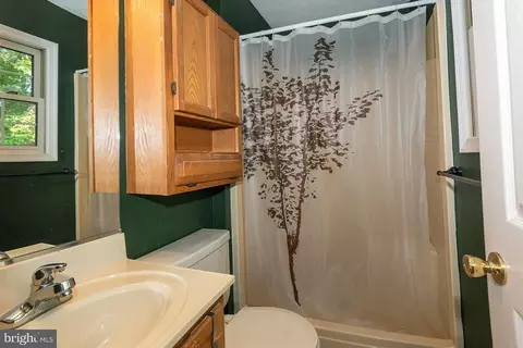 Bath - 7523 Harmans Rd, Harmans, MD 21077 photo 1 of 3
