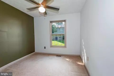 Bedroom - 7523 Harmans Rd, Harmans, MD 21077 photo 4 of 6