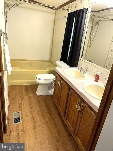 Undisclosed, Lothian, MD 20711 photo 12