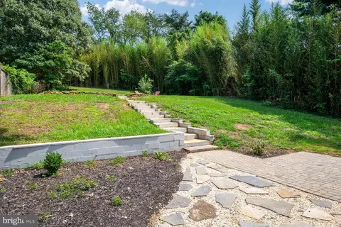 826 Windsor Rd, Arnold, MD 21012 photo 2
