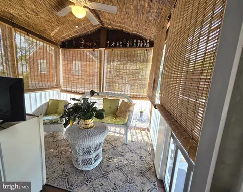 254 Meadow Rd, Pasadena, MD 21122 photo 16