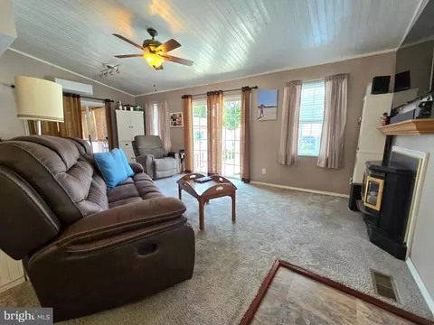 254 Meadow Rd, Pasadena, MD 21122 photo 11