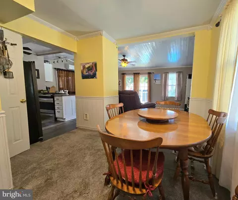254 Meadow Rd, Pasadena, MD 21122 photo 14