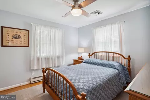1496 Heron Rd, Pasadena, MD 21122 photo 23