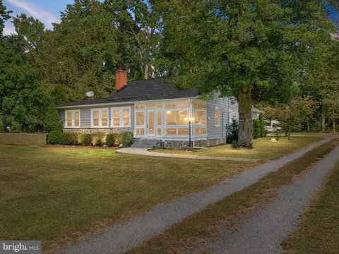 1318 Mayo Rd, Edgewater, MD 21037 photo 2