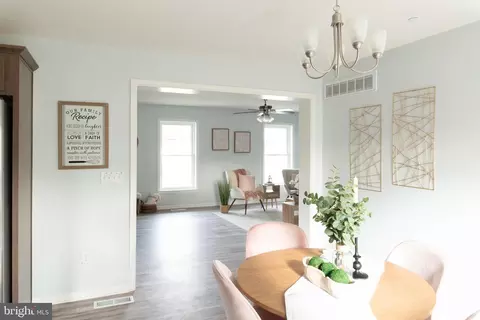 825 Selby Blvd, Edgewater, MD 21037 photo 8