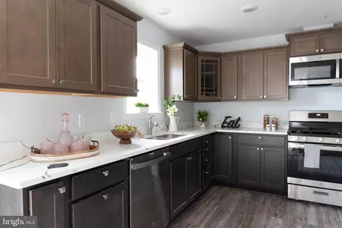 825 Selby Blvd, Edgewater, MD 21037 photo 12
