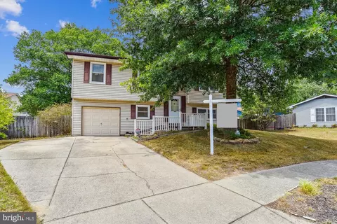 7802 Lasalle Ct, Severn, MD 21144