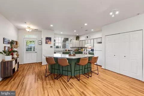 2481 Wentworth Dr, Crofton, MD 21114 photo 5