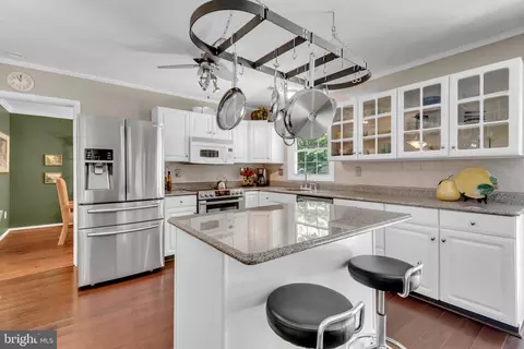 7904 Chalice Ct, Severn, MD 21144 photo 8