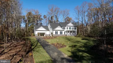522 Ferry Point Rd, Annapolis, MD 21403