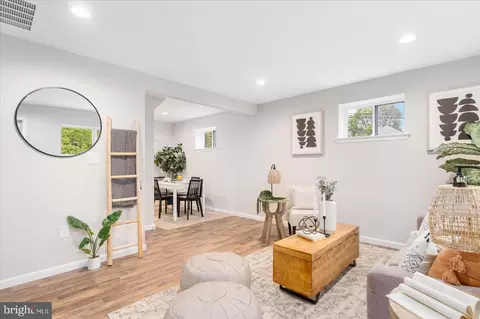 8483 Main Ave, Pasadena, MD 21122 photo 11