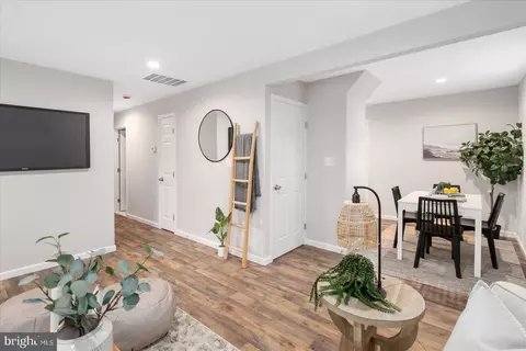 8483 Main Ave, Pasadena, MD 21122 photo 12