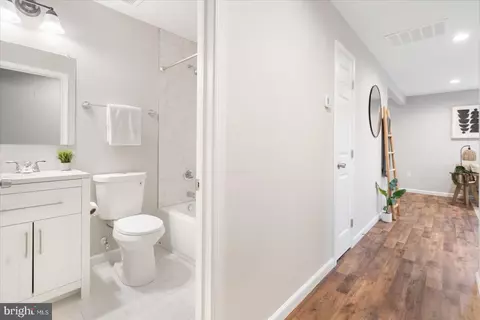 8483 Main Ave, Pasadena, MD 21122 photo 28