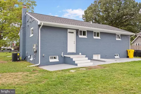 8483 Main Ave, Pasadena, MD 21122 photo 6