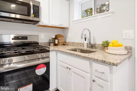 8483 Main Ave, Pasadena, MD 21122 photo 16