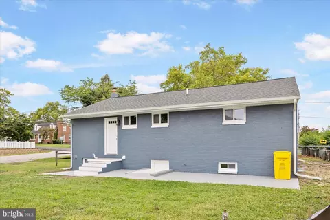 8483 Main Ave, Pasadena, MD 21122 photo 7