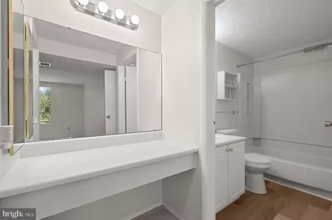 Bath - 8046 E Abbey Ct #8046E, Pasadena, MD 21122 photo 1 of 2