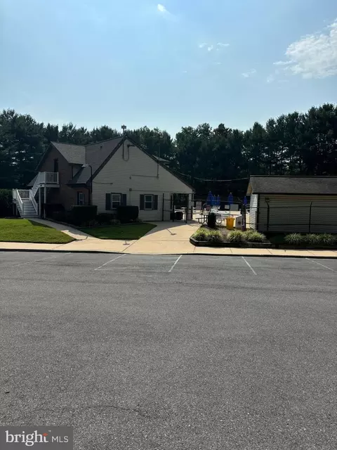Exterior - 8046 E Abbey Ct #8046E, Pasadena, MD 21122 photo 2 of 3