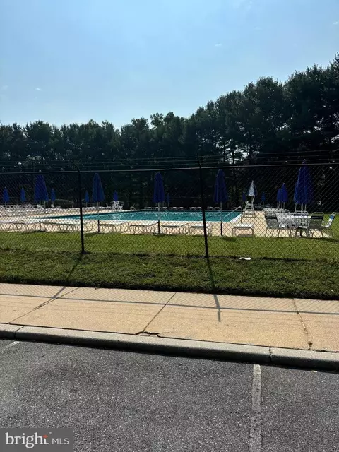 Exterior - 8046 E Abbey Ct #8046E, Pasadena, MD 21122 photo 3 of 3