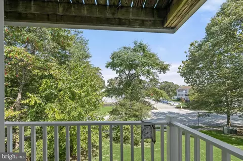 Exterior - 8046 E Abbey Ct #8046E, Pasadena, MD 21122 photo 1 of 3