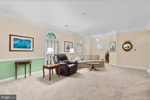 322 Colony Point Pl, Edgewater, MD 21037 photo 7