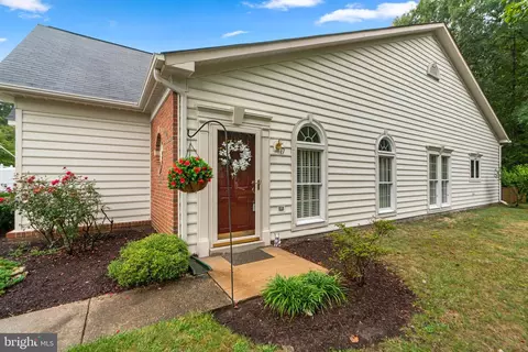 322 Colony Point Pl, Edgewater, MD 21037 photo 3