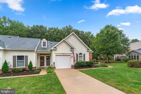 322 Colony Point Pl, Edgewater, MD 21037 photo 2