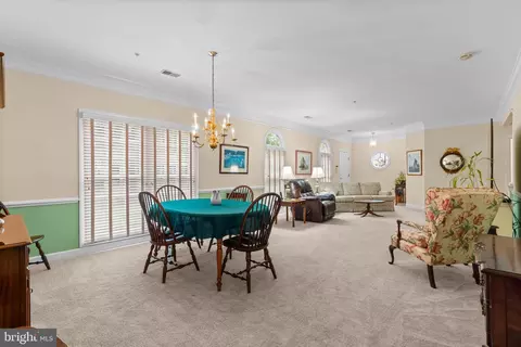 322 Colony Point Pl, Edgewater, MD 21037 photo 9