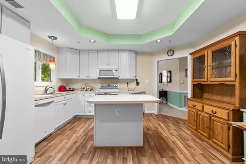 322 Colony Point Pl, Edgewater, MD 21037 photo 17