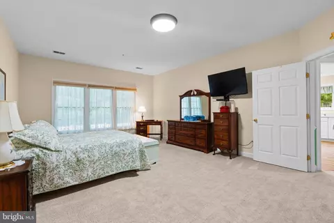 322 Colony Point Pl, Edgewater, MD 21037 photo 23