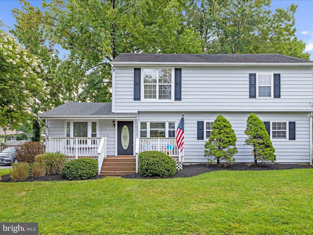 Exterior - 915 Hillside Ave, Edgewater, MD 21037 photo 2 of 11