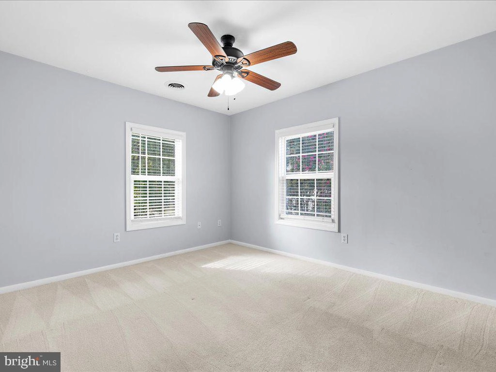 Bedroom - 915 Hillside Ave, Edgewater, MD 21037 photo 6 of 7