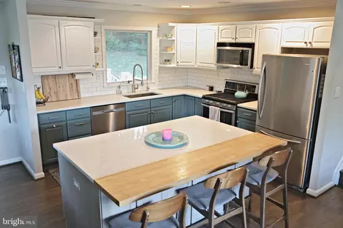 769 S Mesa Rd, Millersville, MD 21108