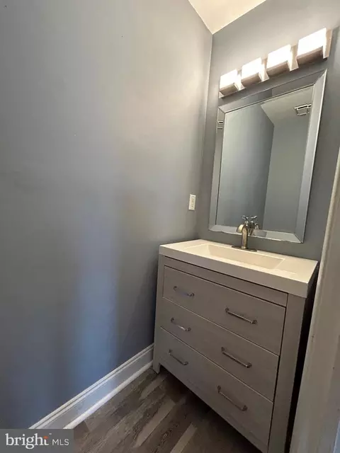 Bath - 7805 Mallow Ct, Pasadena, MD 21122 photo 4 of 4