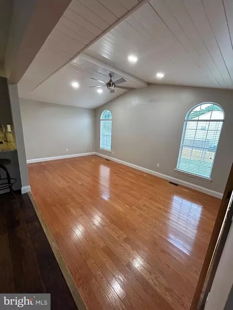 Living - 7805 Mallow Ct, Pasadena, MD 21122 photo 5 of 5