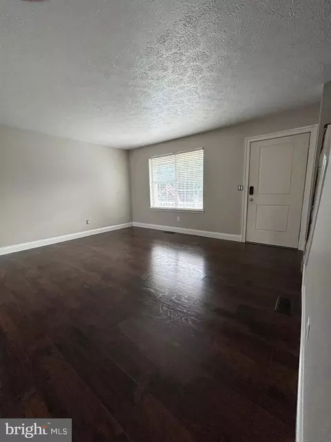 Living - 7805 Mallow Ct, Pasadena, MD 21122 photo 1 of 5