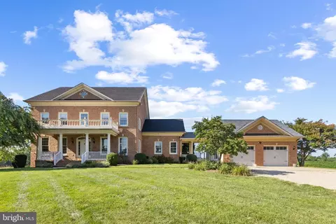Exterior - 5622 Greenock Rd, Lothian, MD 20711 photo 2 of 18