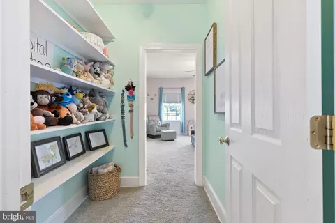 Entry Way - 5622 Greenock Rd, Lothian, MD 20711 photo 5 of 5