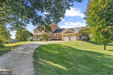 Exterior - 5622 Greenock Rd, Lothian, MD 20711 photo 1 of 18