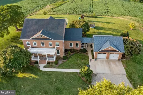 Exterior - 5622 Greenock Rd, Lothian, MD 20711 photo 16 of 18