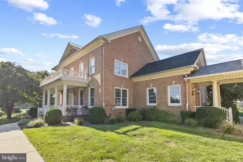 Exterior - 5622 Greenock Rd, Lothian, MD 20711 photo 5 of 18