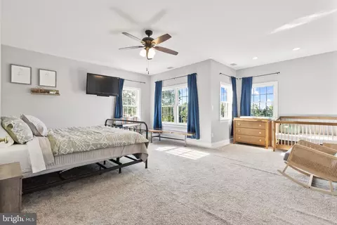 Bedroom - 5622 Greenock Rd, Lothian, MD 20711 photo 3 of 6