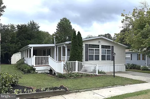 324 Boones Dr, Lothian, MD 20711