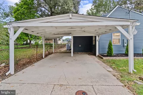 Exterior - 770 204th St, Pasadena, MD 21122 photo 4 of 13
